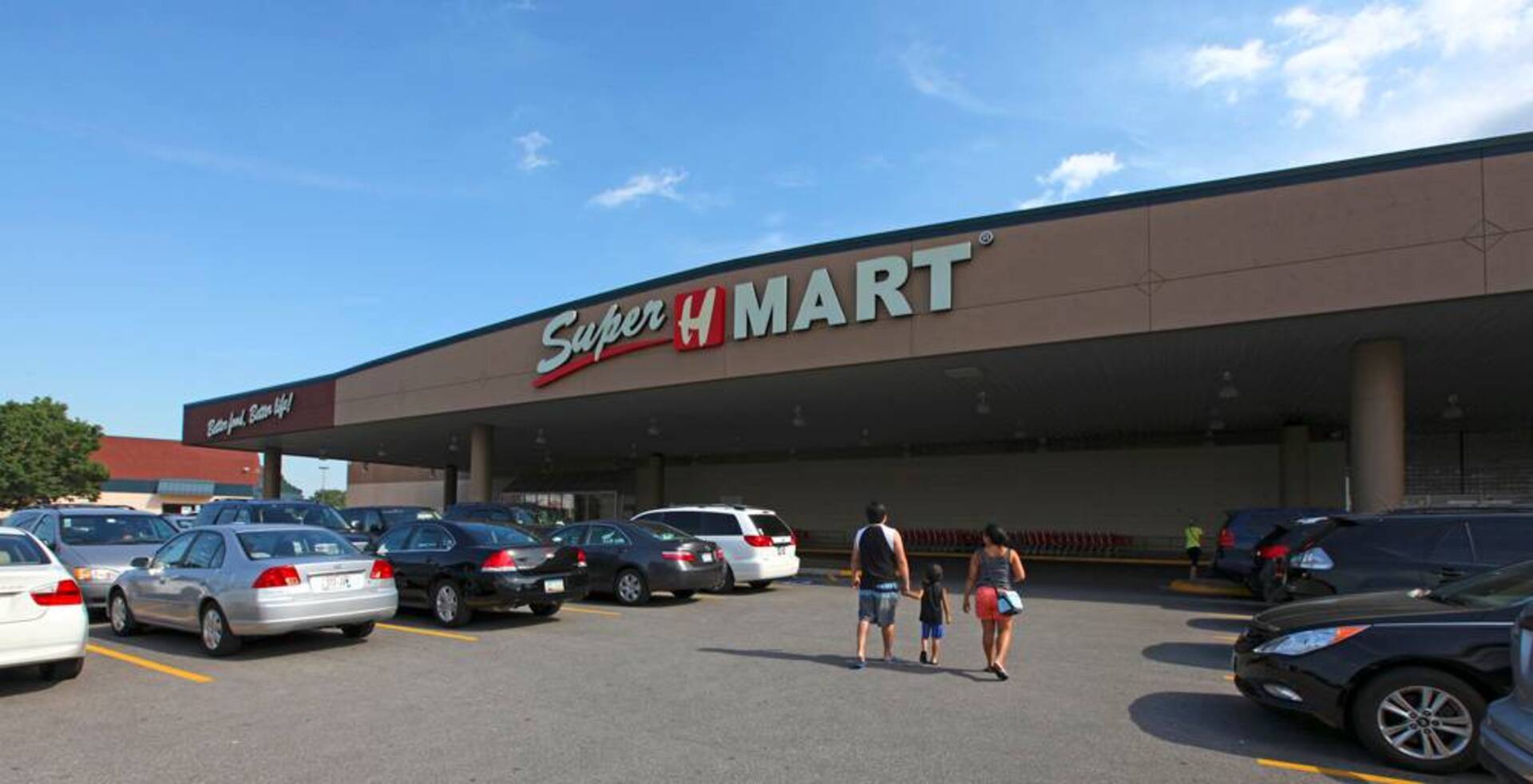 Civic Center Plaza in Niles, Illinois