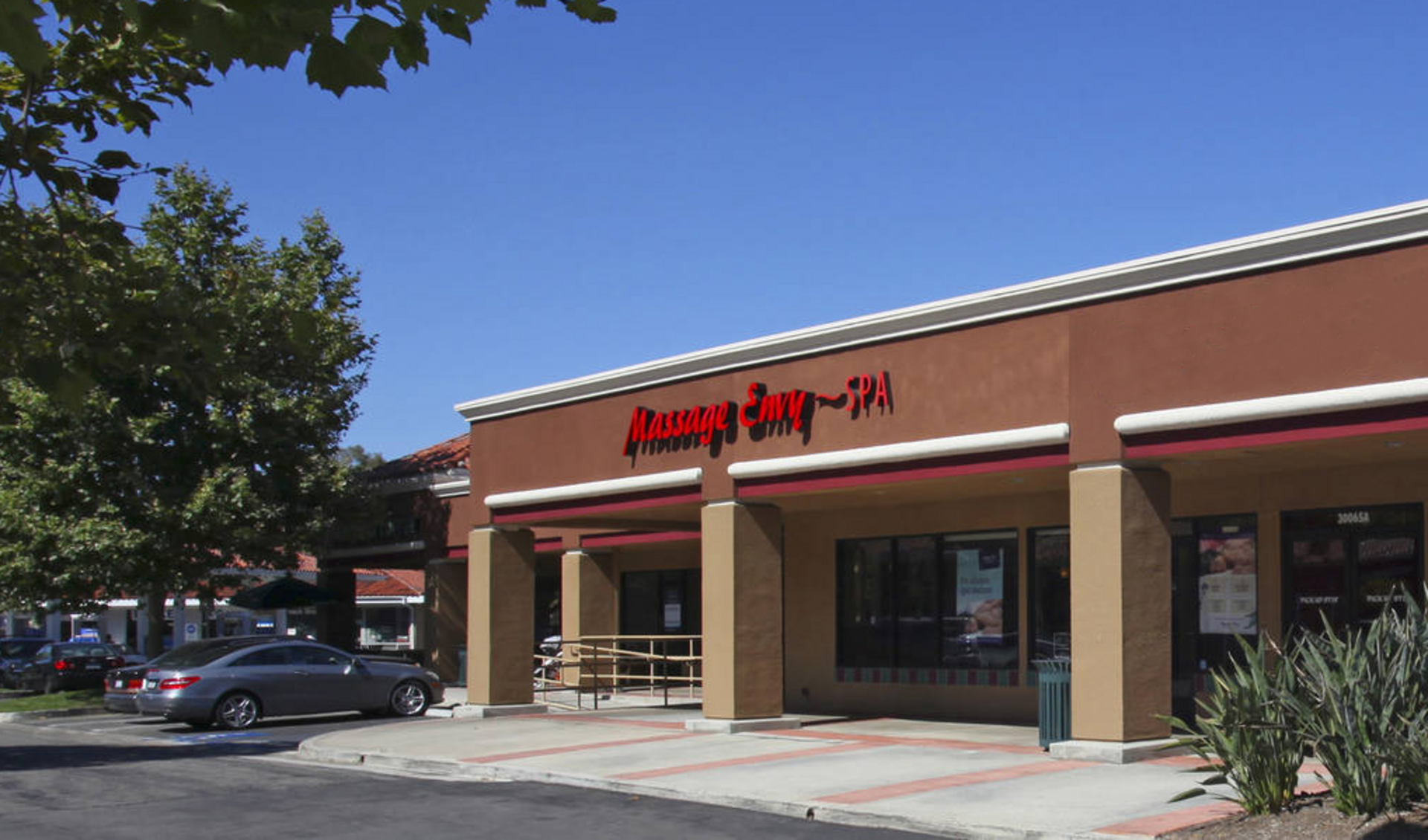 Laguna Niguel Plaza in Laguna Niguel, California