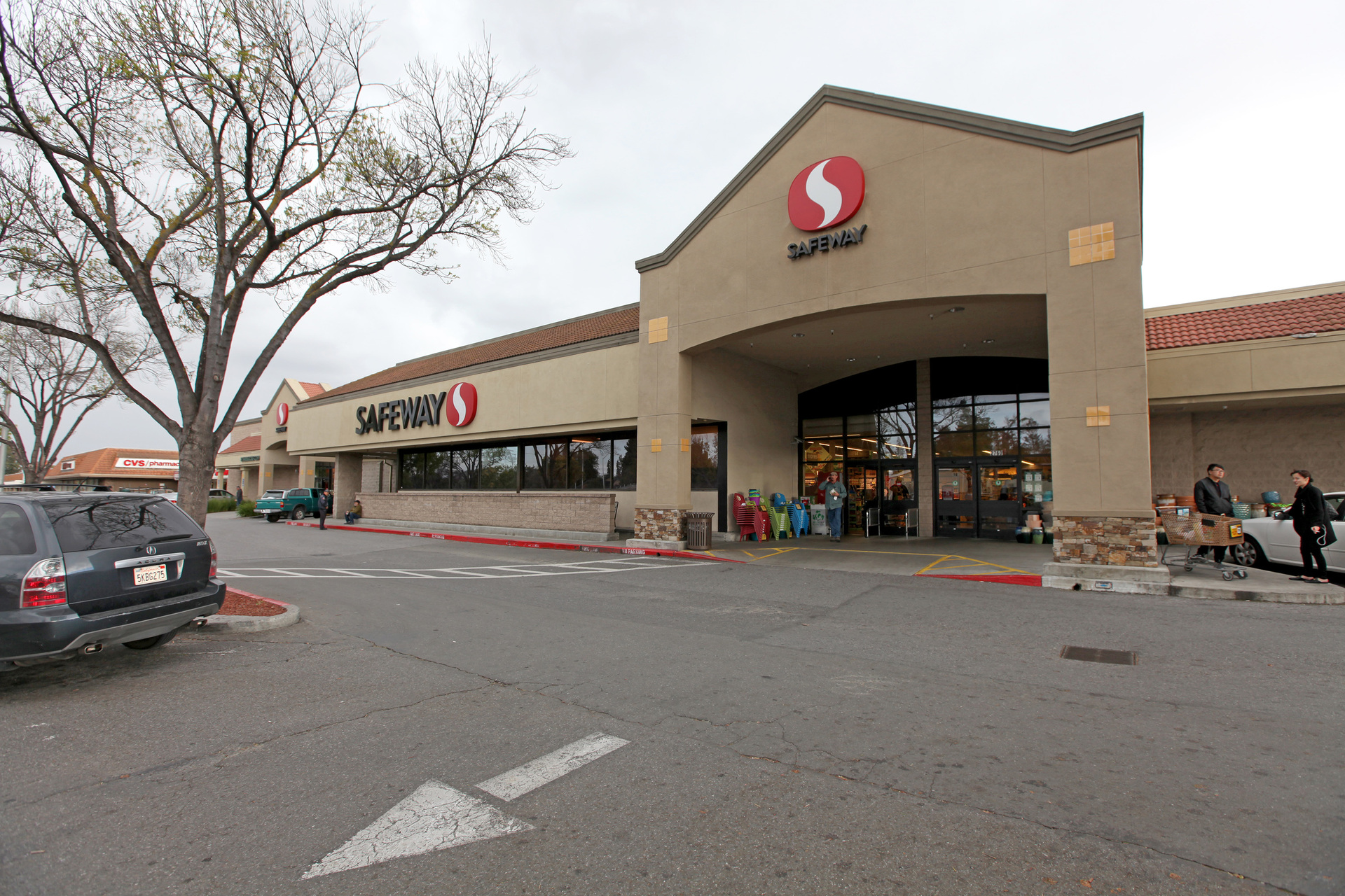 Mariposa Shopping Center