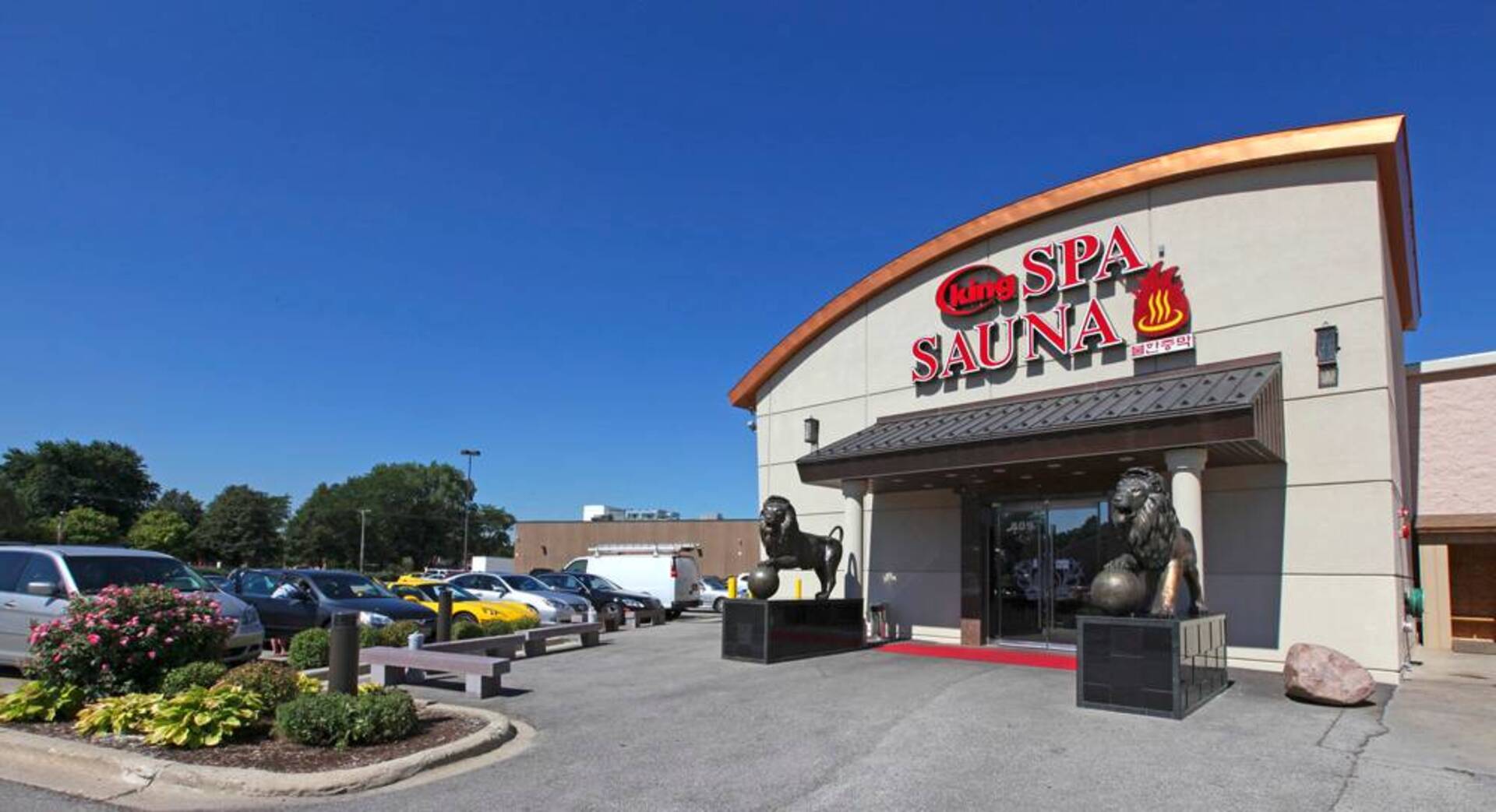 Civic Center Plaza in Niles, Illinois