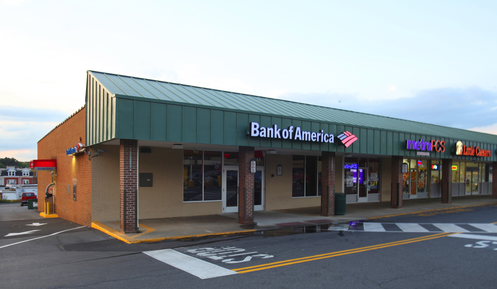 Allen Street Shopping Center in Allentown, Pennsylvania