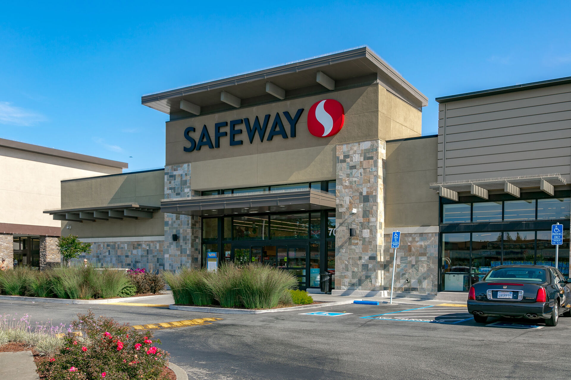 Fairmont Shopping Center