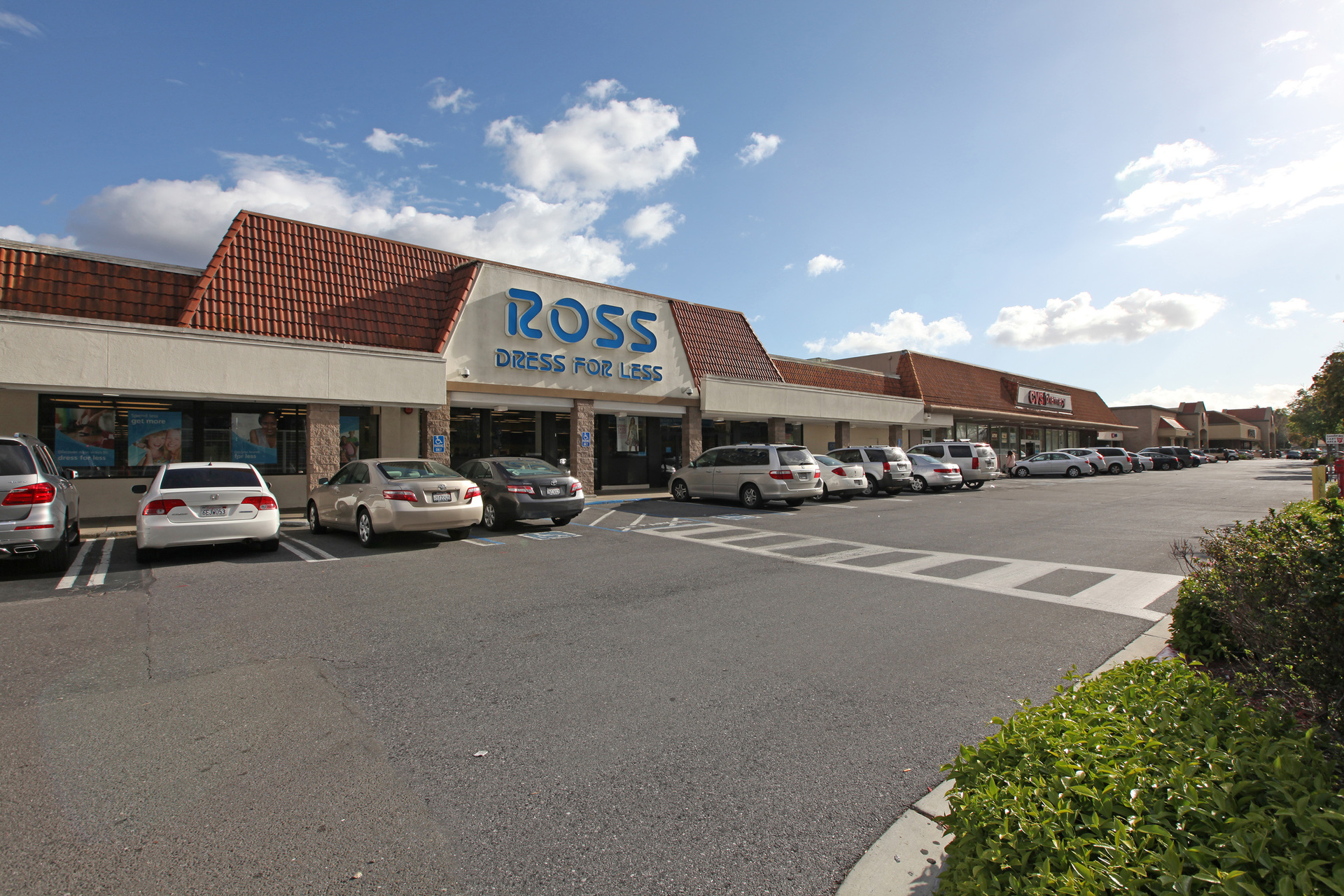 Mariposa Shopping Center in Santa Clara, California